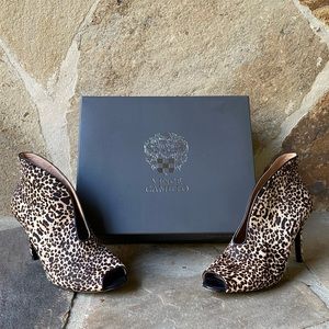Vince Camuto Signature Ronan leopard peep-toe booties